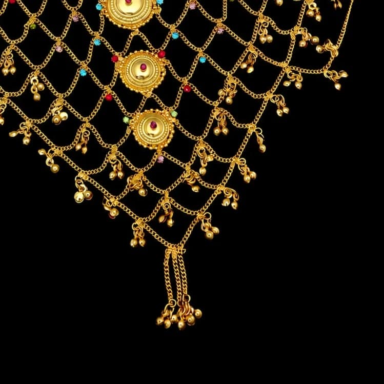 Gold Tone Designer Kamarbandh with Netted Chains & Ghungroo - photo 3