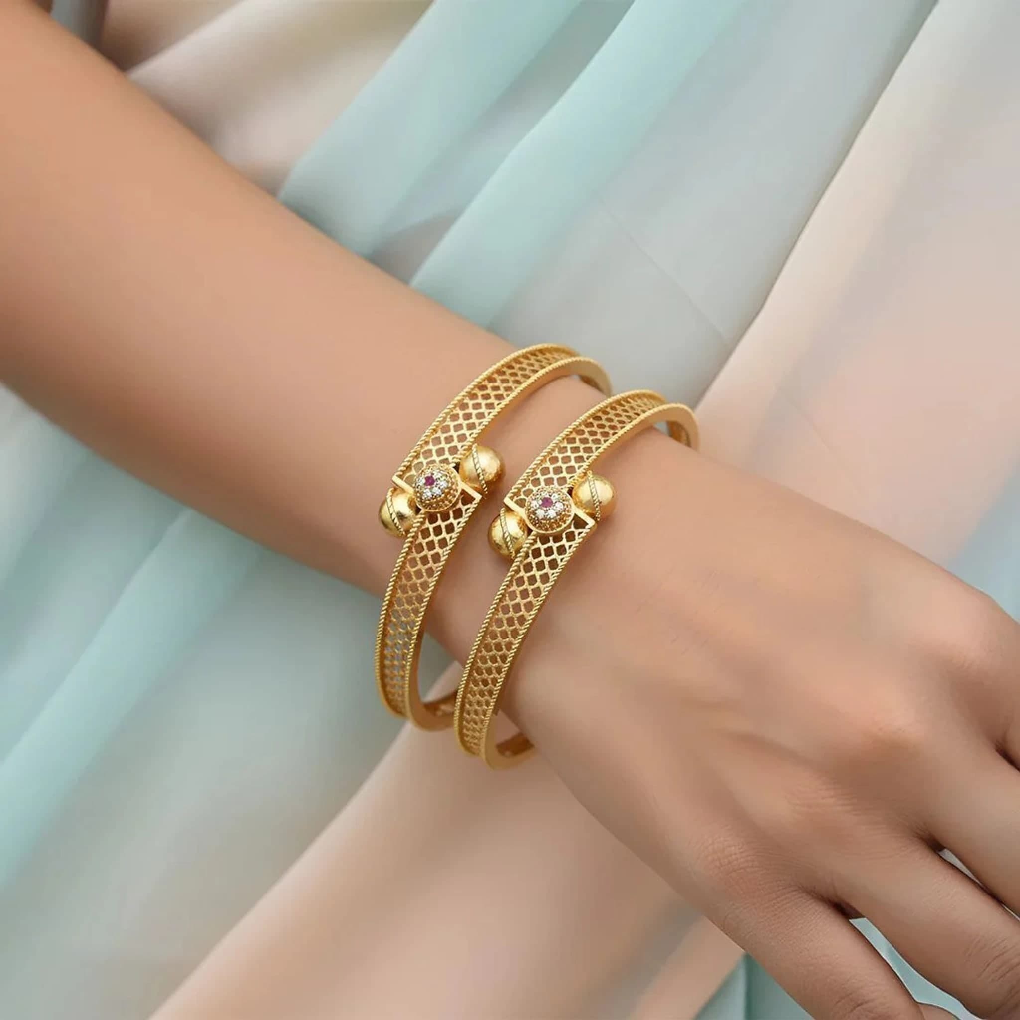 Ruby Jhumka Lattice Gold Plated Brass Bangle - photo 5