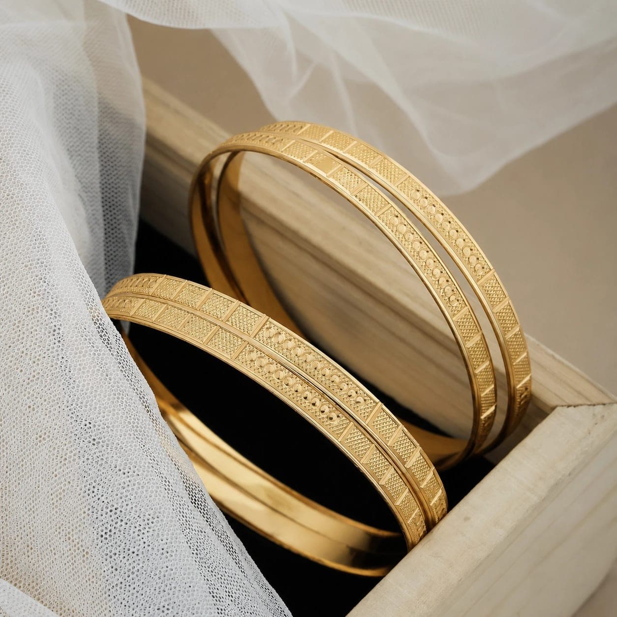 Antique Panel Texture Gold Finish Brass Bangle Set