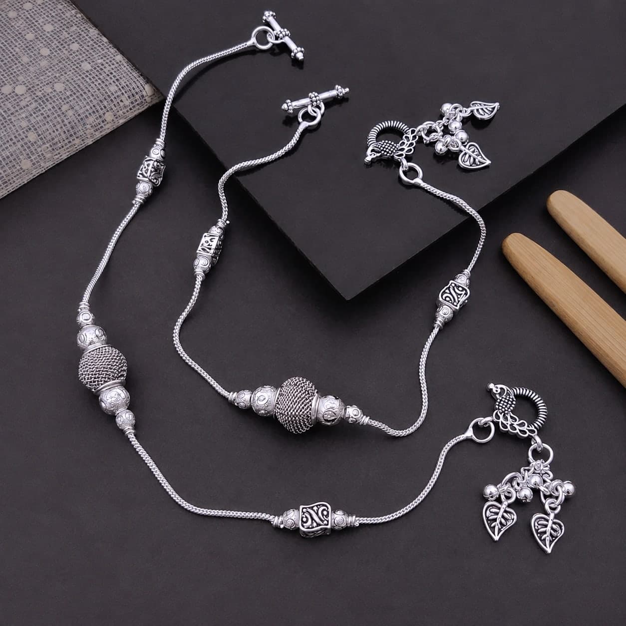 Ornate Mesh Bead Leaf Charm Silver Plated Payal