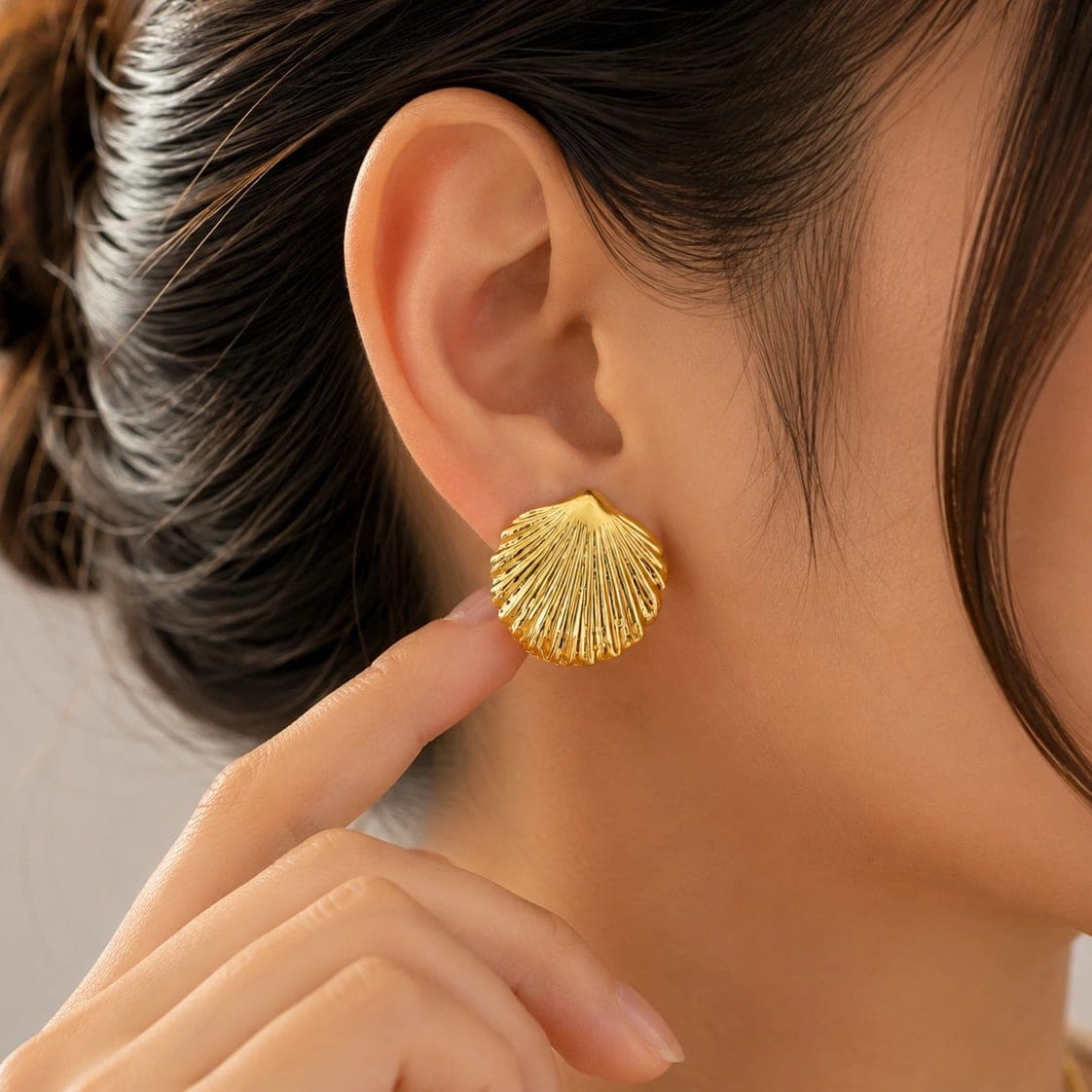 Golden Shell Fan Earrings